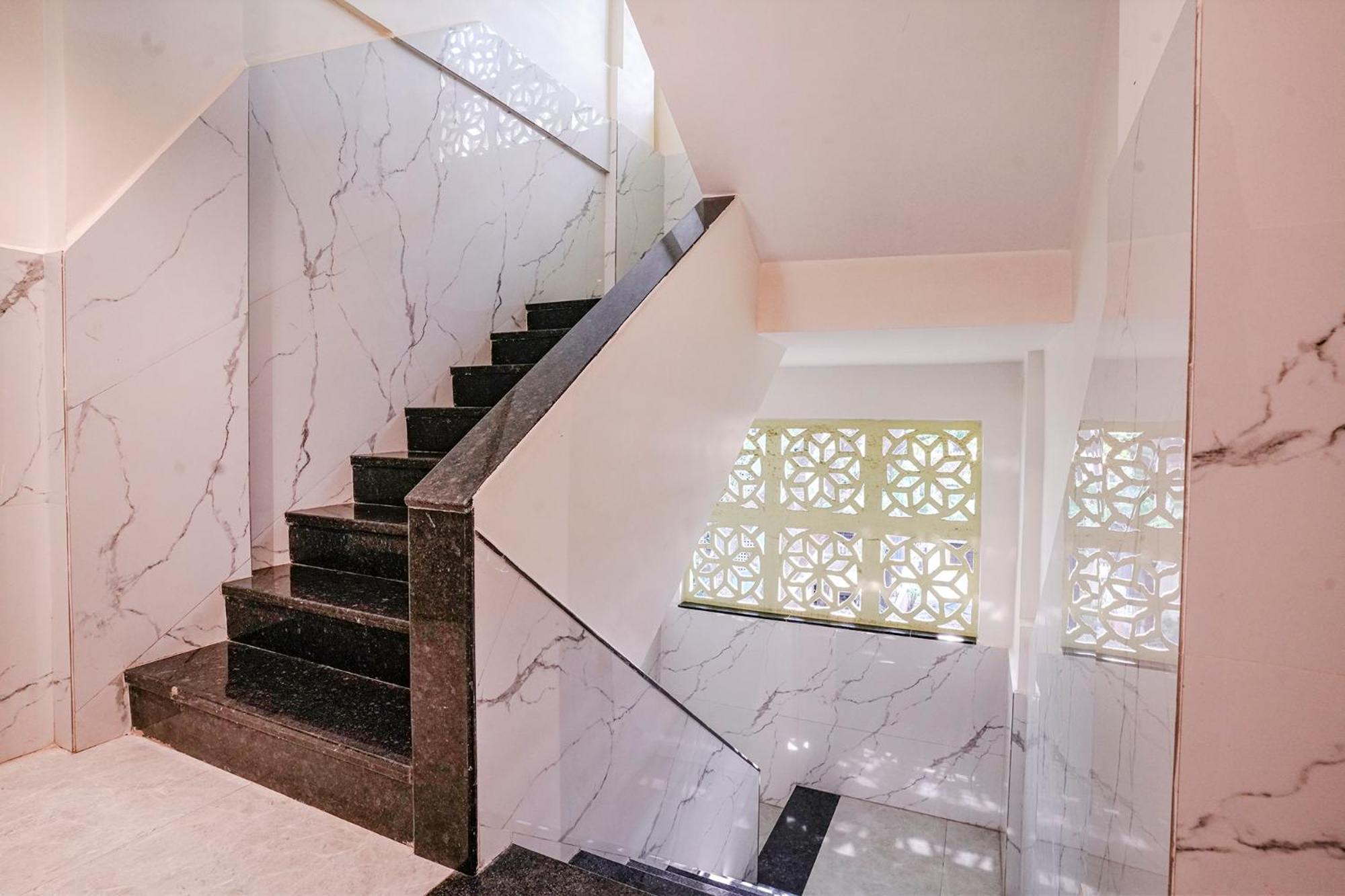 Hotel Fabexpress Utsav Residency - Nr Panvel Jāmb Exterior foto